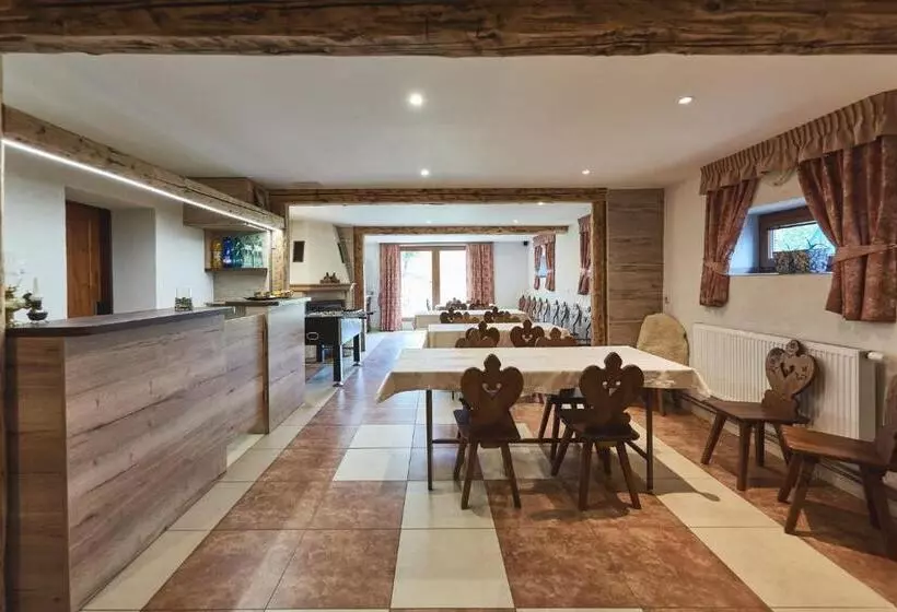 Aamiaismajoitus (B&B) Villa Lupu