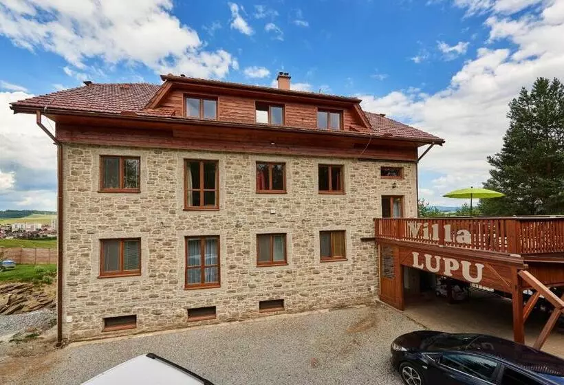 Aamiaismajoitus (B&B) Villa Lupu