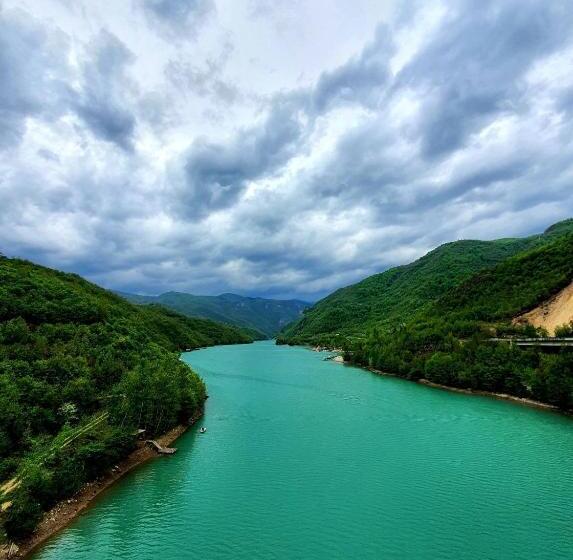 Grand Tara Rafting Resort