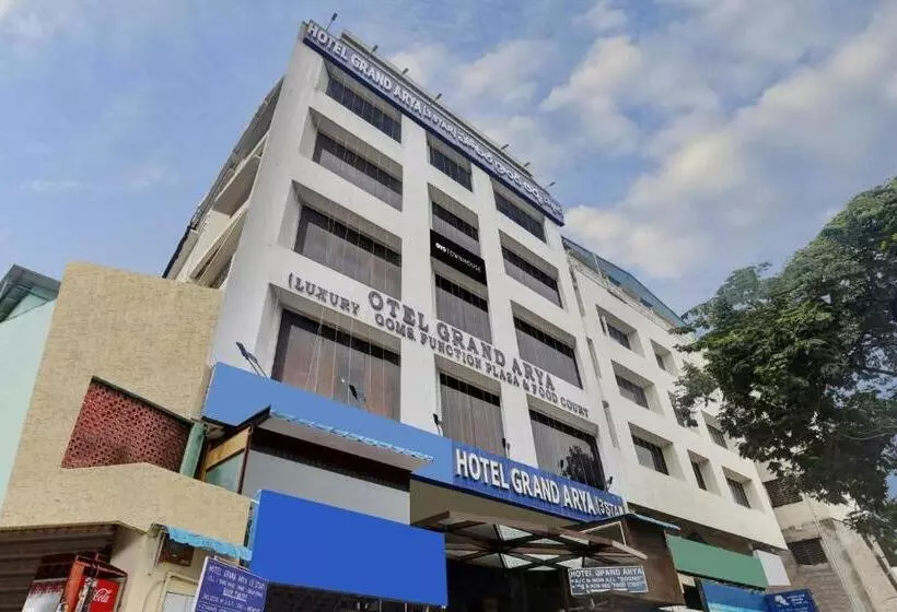 ホテル Townhouse Eluru