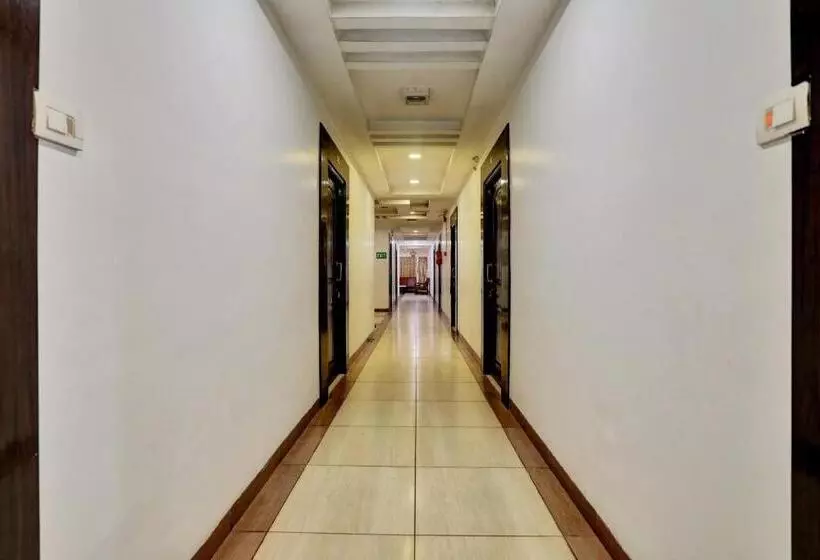 ホテル Townhouse Eluru