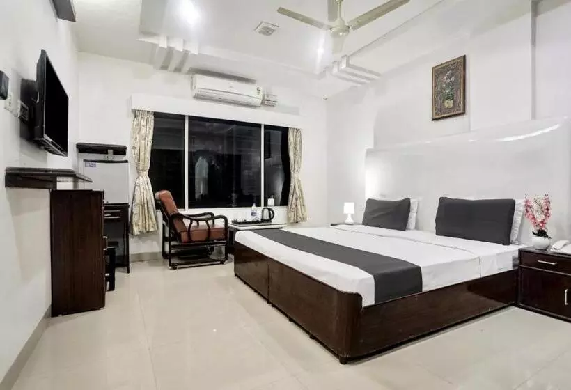ホテル Townhouse Eluru