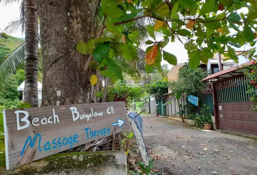 Majatalo Jaco Surf Beachbungalow