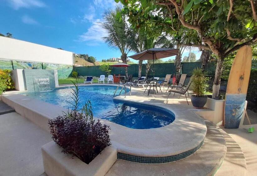 پانسیون Jaco Surf Beachbungalow