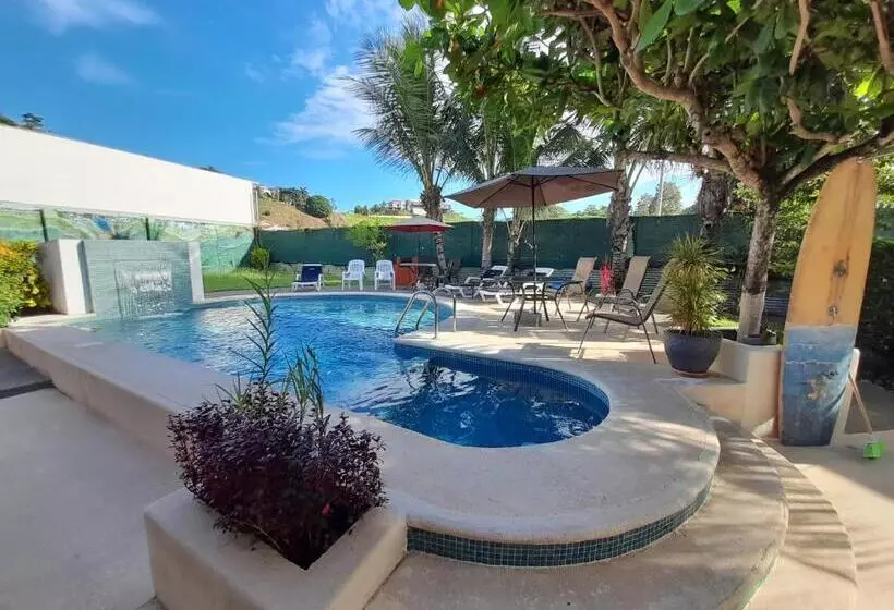 Majatalo Jaco Surf Beachbungalow