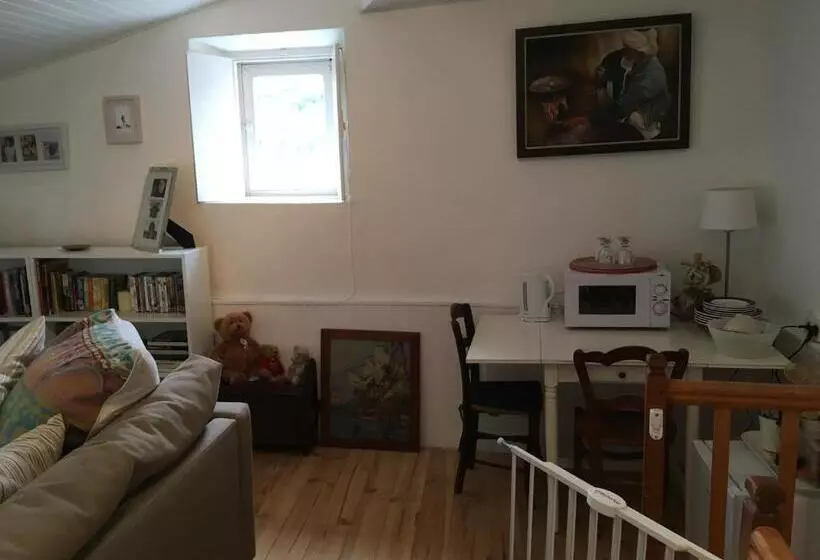 B&b At No3