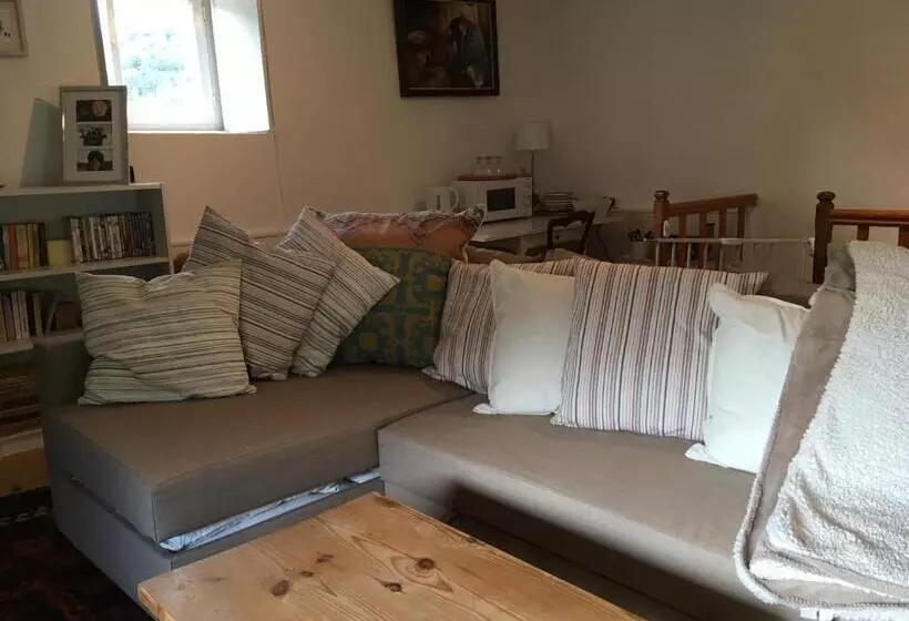 B&b At No3