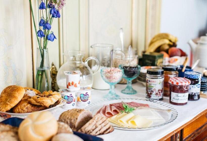 تختخواب و صبحانه Guesthouse Nights By Morpheus