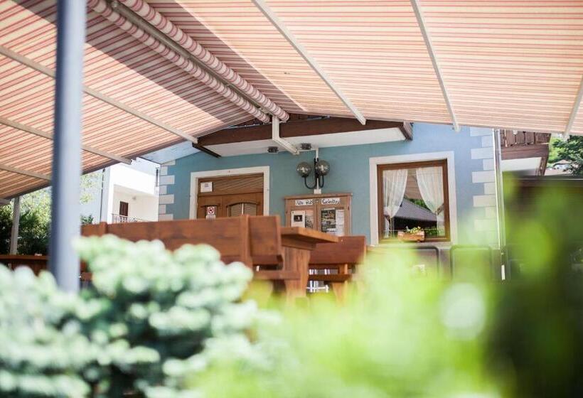 בית מלון כפרי Albergo Canterbury