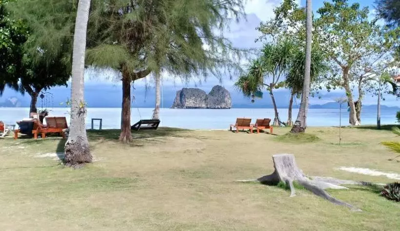 Koh Ngai Kaimuk Thong Resort