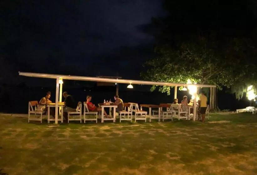 Koh Ngai Kaimuk Thong Resort