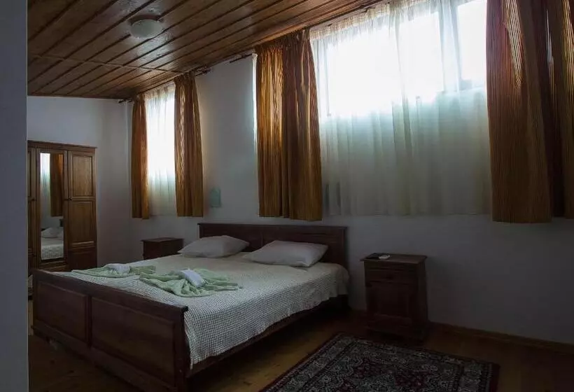 پانسیون к г луна к с лонгоза комплекс лонгоза
