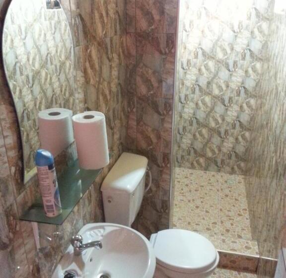 Pension Golden Lilies