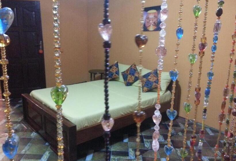 Pension Golden Lilies