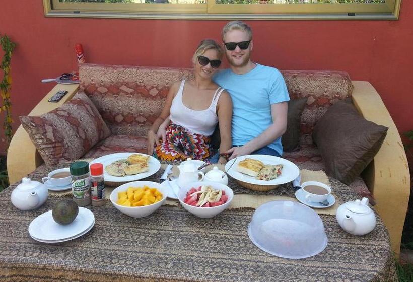 Pension Golden Lilies