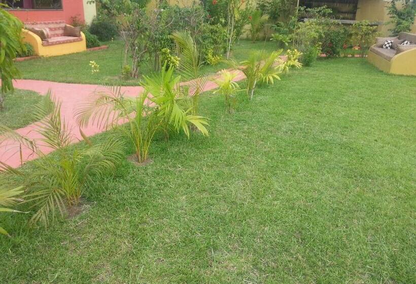 Pension Golden Lilies