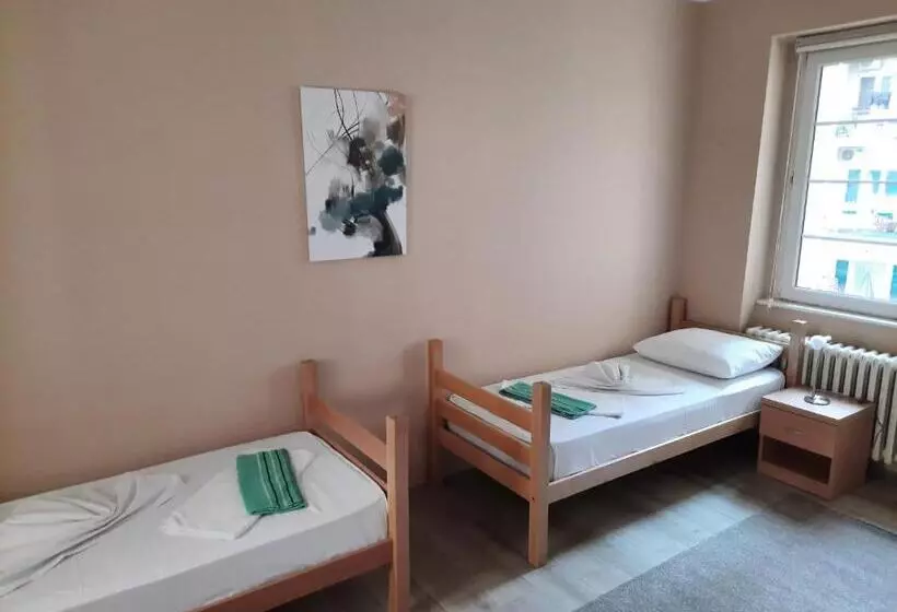Petar Drapšin Hostel