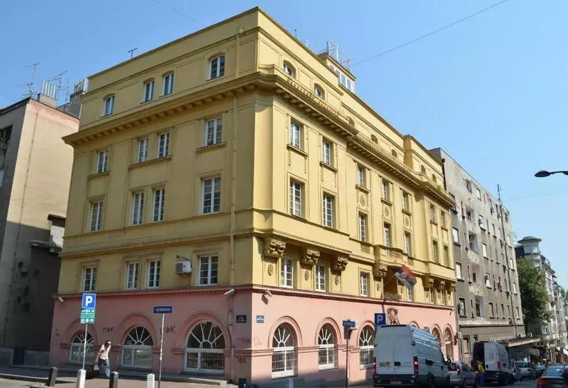Petar Drapšin Hostel