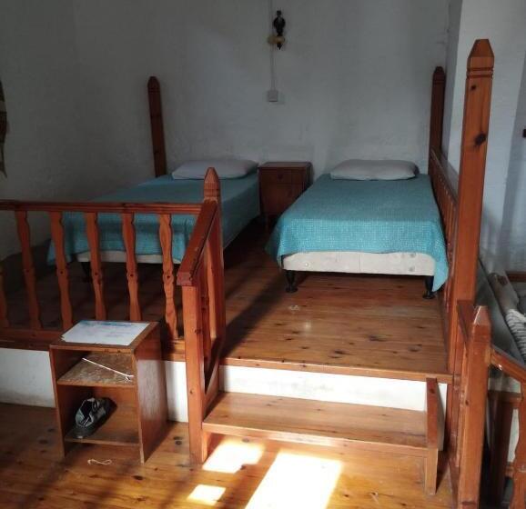 مبيت وإفطار Antony S Garden House