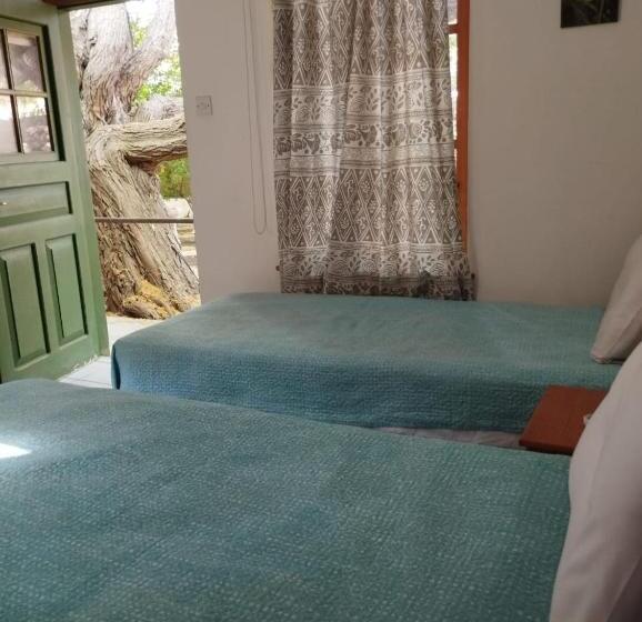 مبيت وإفطار Antony S Garden House