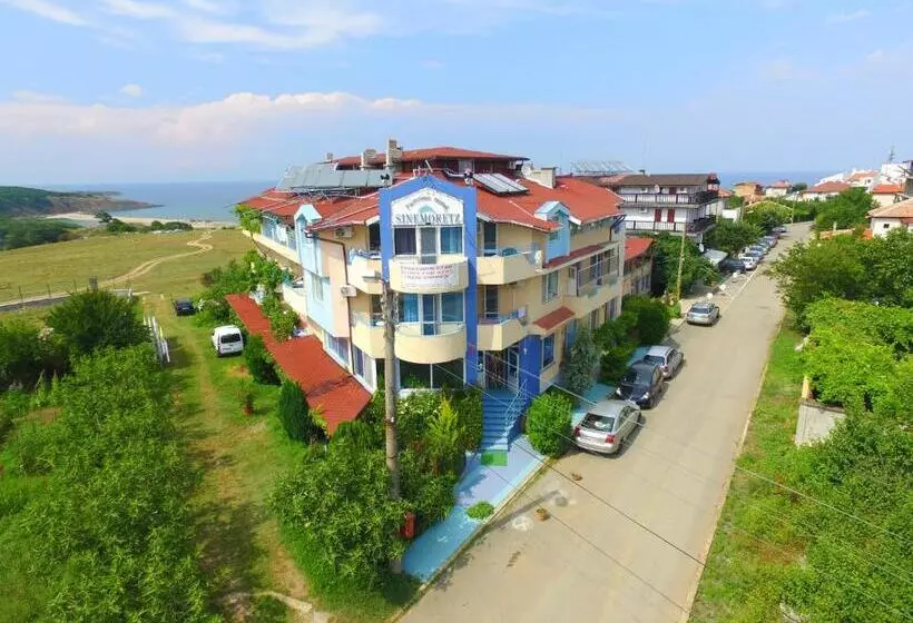Family Hotel Sinemoretz