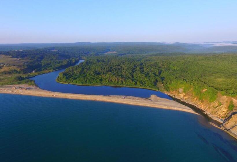 Family Hotel Sinemoretz