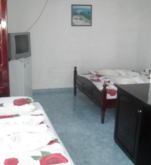 Family Hotel Sinemoretz