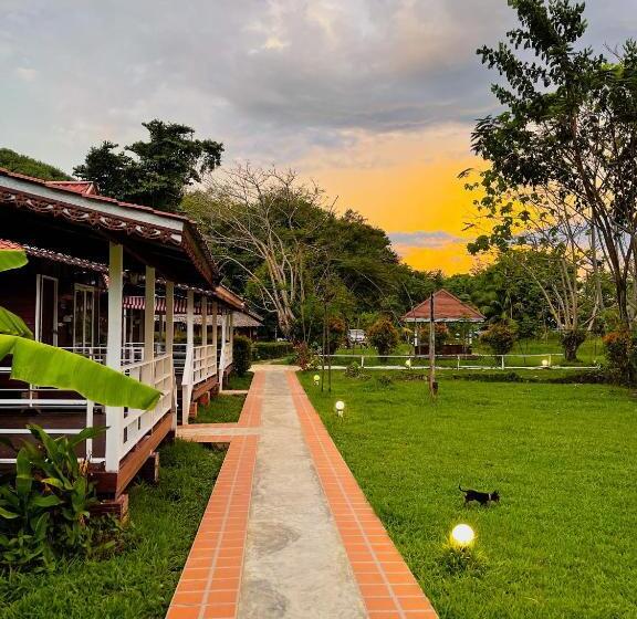 Holiday Resort Sha Plus