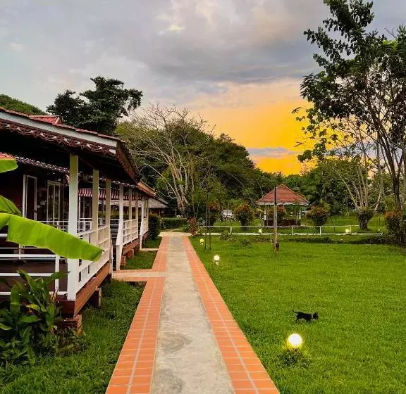 Holiday Resort   Sha Plus