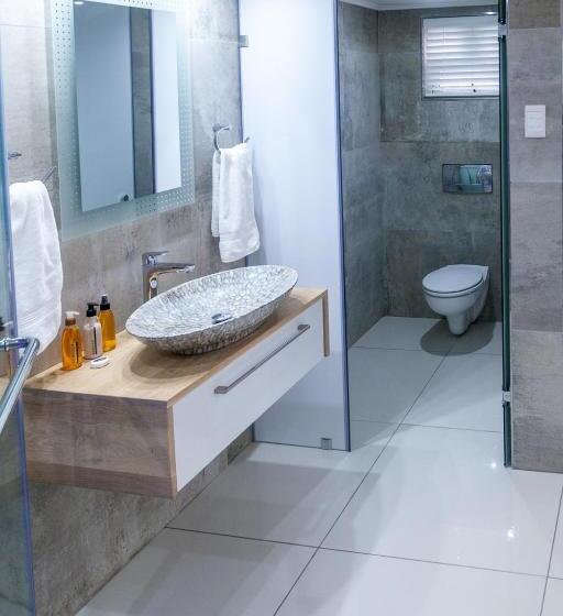 膳宿费 Peacehaven On Sea