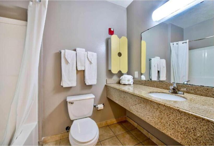 酒店 Oyo Townhouse Beaumont Medical Center Area