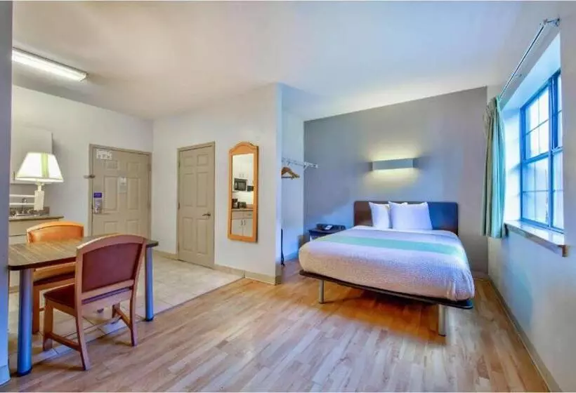 Hotelli Oyo Townhouse Beaumont Medical Center Area