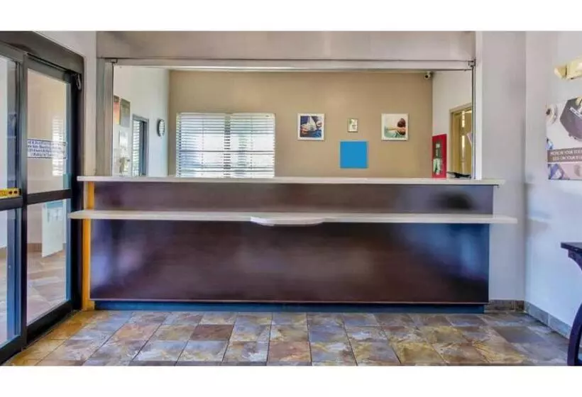 Hotelli Oyo Townhouse Beaumont Medical Center Area