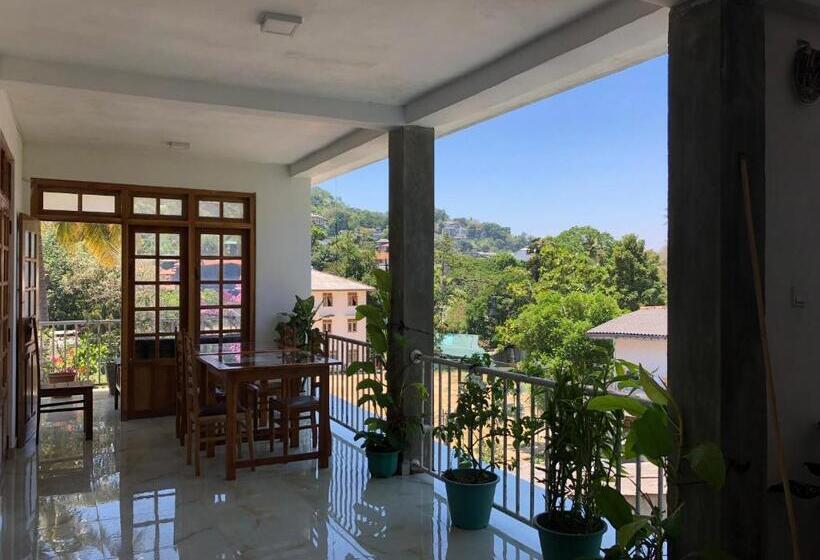 فندق صغير Old Town