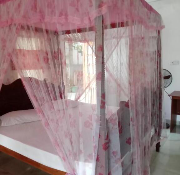 فندق صغير Old Town