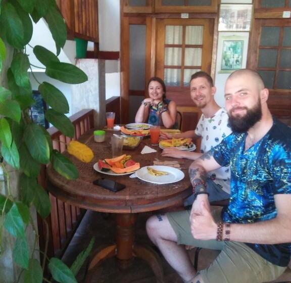 فندق صغير Old Town