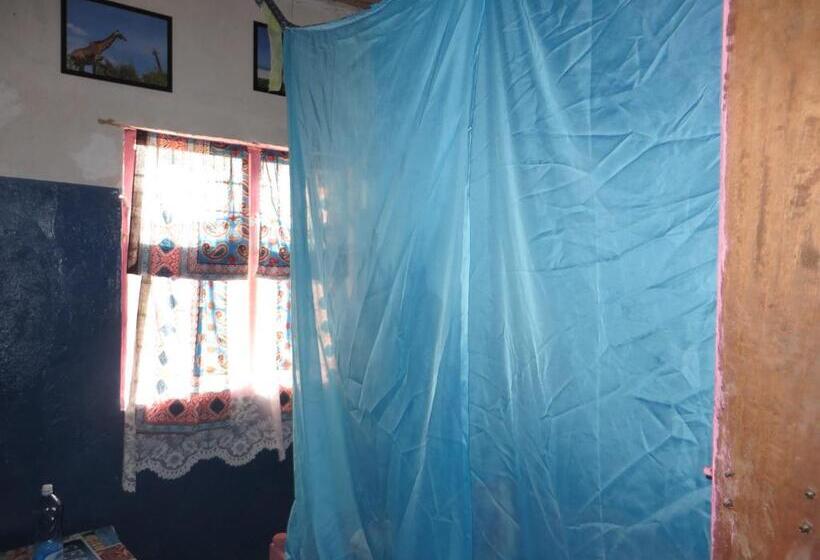 تختخواب و صبحانه Bahati Diani House Glamping