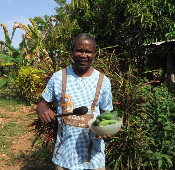 تختخواب و صبحانه Bahati Diani House Glamping