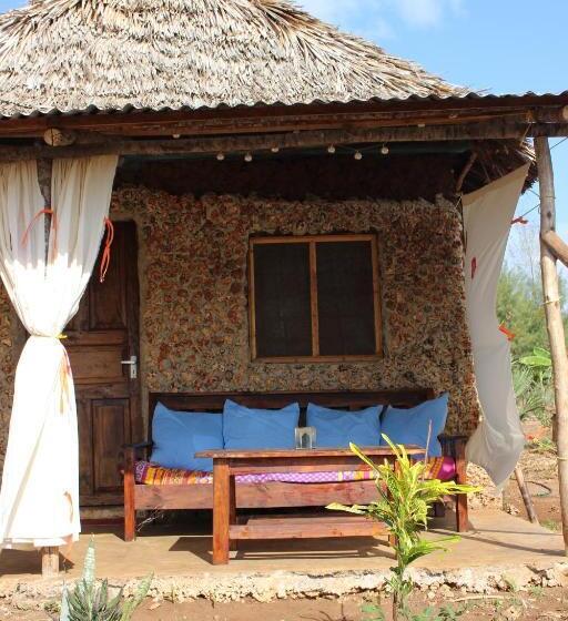 تختخواب و صبحانه Bahati Diani House Glamping