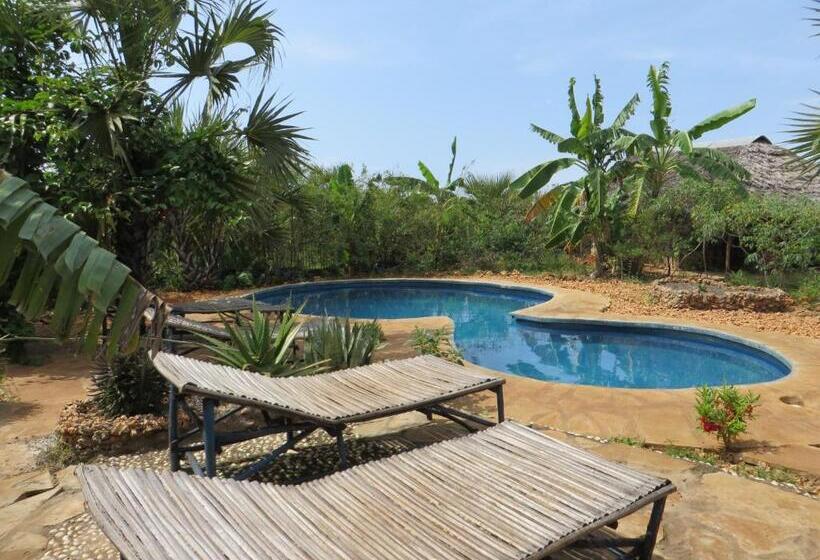 تختخواب و صبحانه Bahati Diani House Glamping