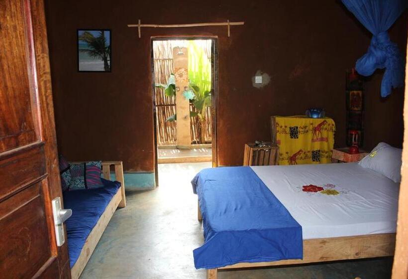 تختخواب و صبحانه Bahati Diani House Glamping