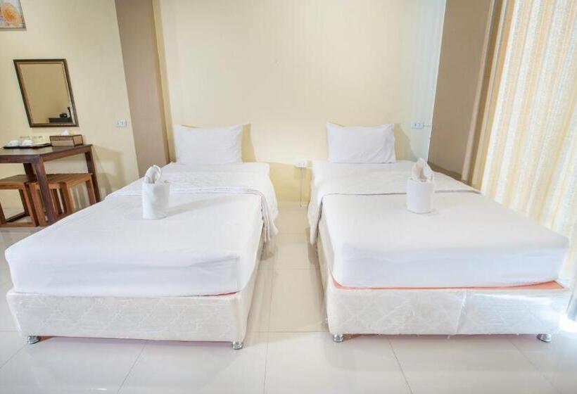 هتل Aura Residence