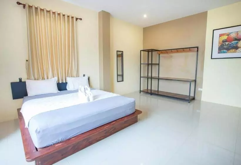 هتل Aura Residence