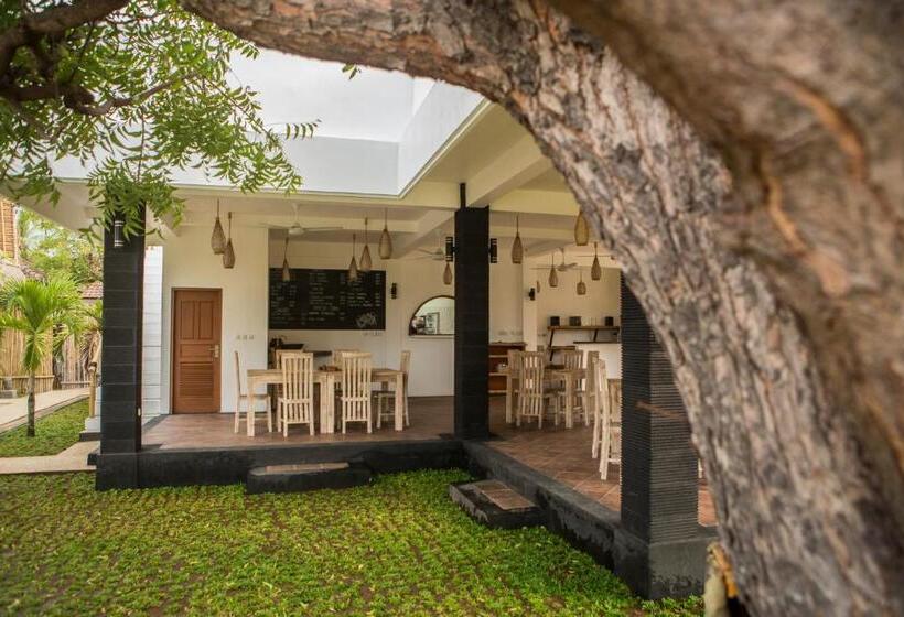 Отель Bunga Laut Bungalow