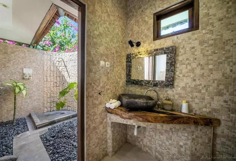 هتل Bunga Laut Bungalow