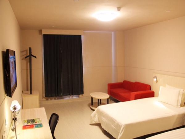 호텔 Jinjiang Inn Panjin Railway Station