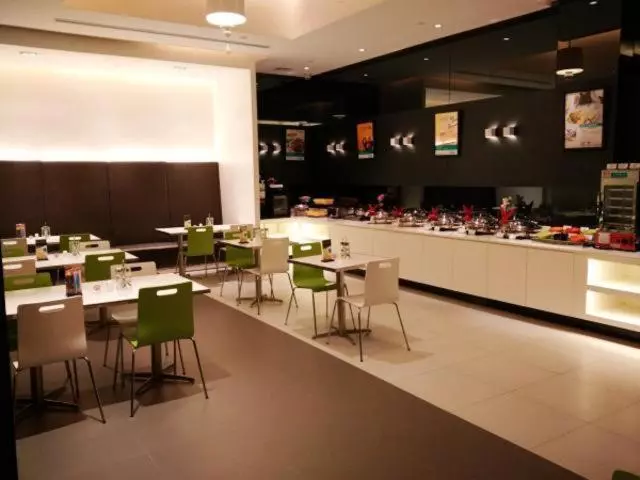 ホテル Jinjiang Inn Shanghai Baoshan Gongfu Xincun Hulan Road Subway Station