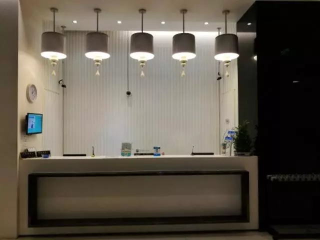 ホテル Jinjiang Inn Shanghai Baoshan Gongfu Xincun Hulan Road Subway Station