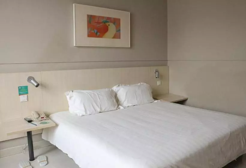 ホテル Jinjiang Inn Shanghai Chedun Studios