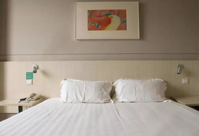 ホテル Jinjiang Inn Shanghai Chedun Studios
